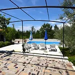 Lovely With Pool In Apartamento