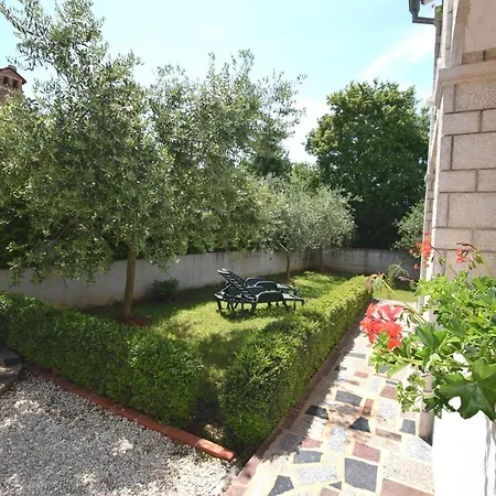 Lovely With Pool In * بوريتش