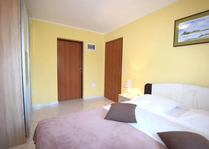 Apartment Lovely With Pool In *