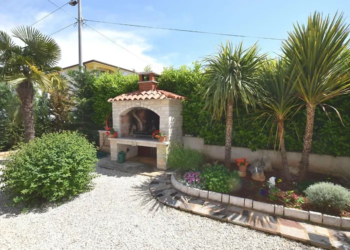 Lovely With Pool In Lejlighed