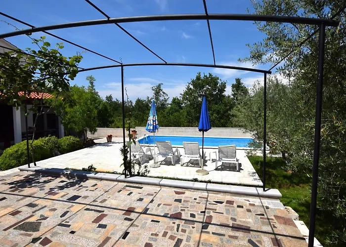 Lejlighed Lovely With Pool In *